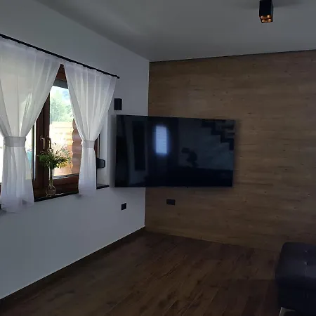 Kum Villa Tuk Vojni