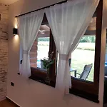 Kum * Tuk Vojni