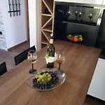 Kum Tuk Vojni